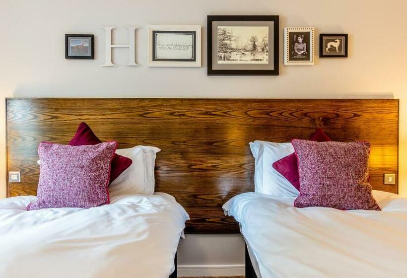 クラシックルーム, Greyhound Hotel