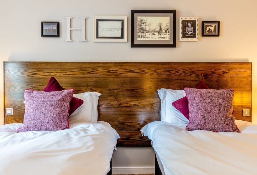 クラシックルーム, Greyhound Hotel