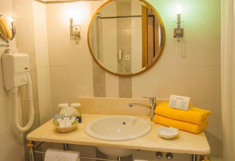 سوییت با چشم‌انداز دریا, Aegean Melathron Thalasso Spa