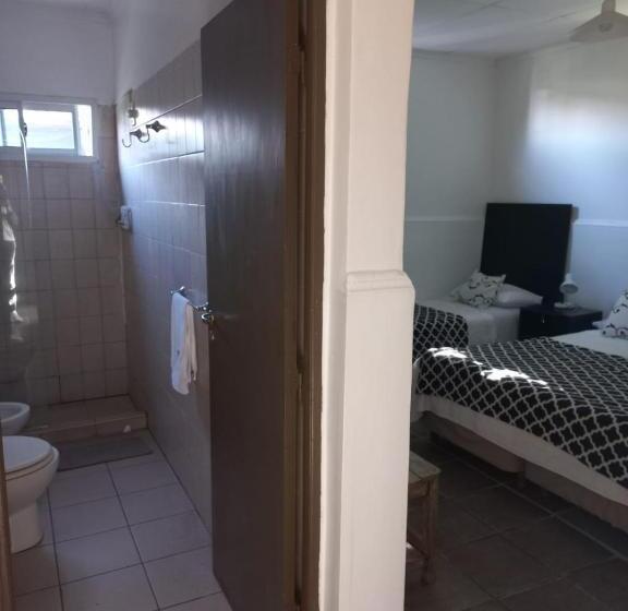 اتاق استاندارد چهار تخته, ñanderoga B&b