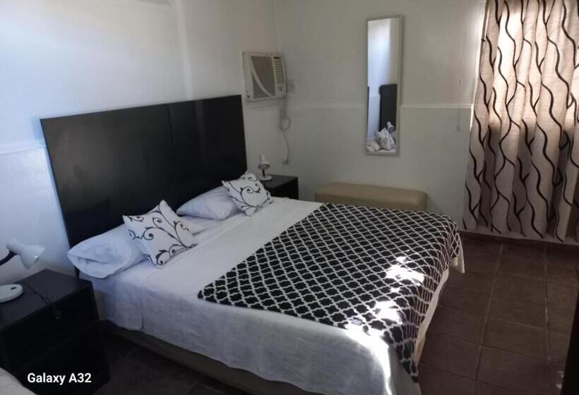 Cameră Cvadruplă Standard, ñanderoga B&b