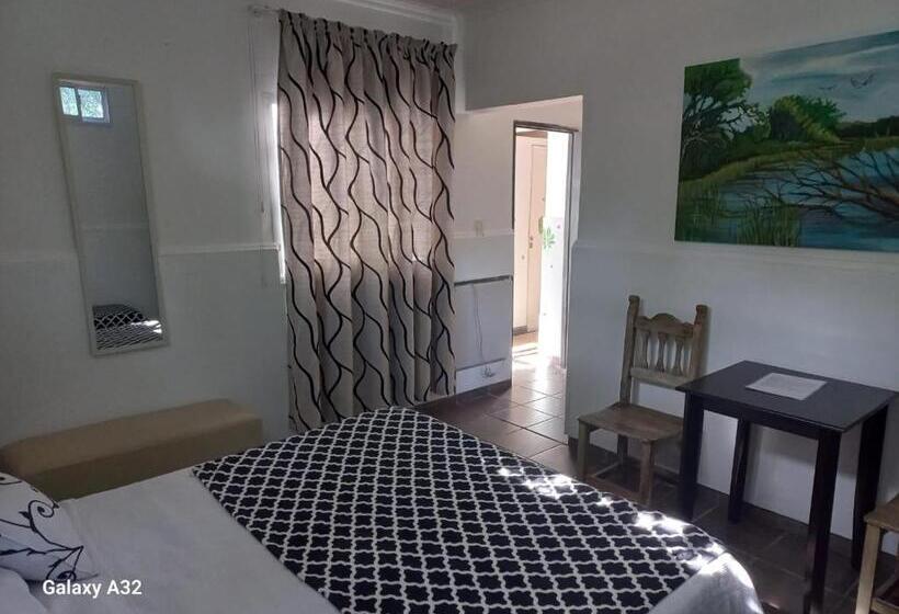 Cameră Cvadruplă Standard, ñanderoga B&b