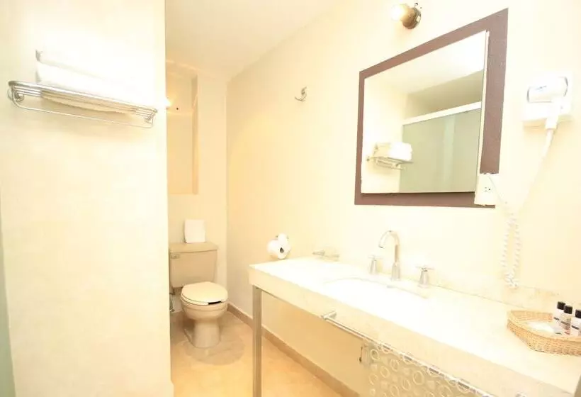 Standard Room 2 Double Beds