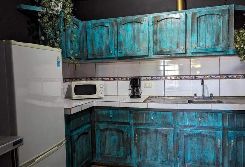 共用房间的床, Colours Oasis Resort Adult Only