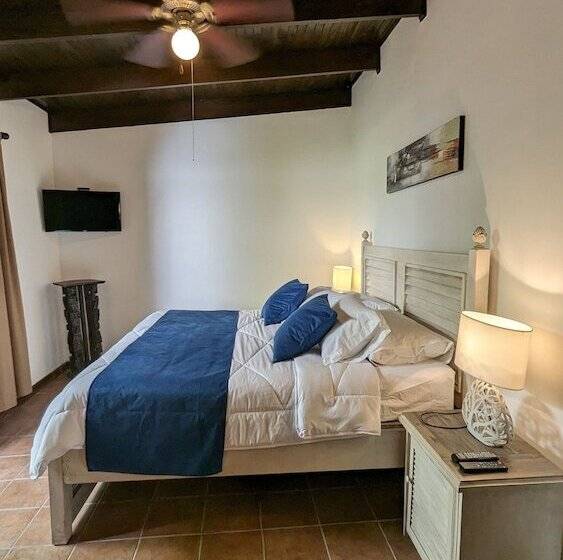 高级内部房间, Colours Oasis Resort Adult Only