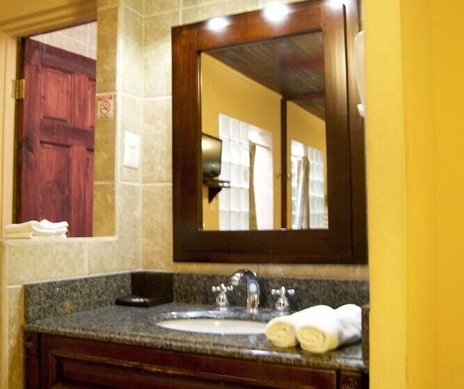 高级大房间, Colours Oasis Resort Adult Only