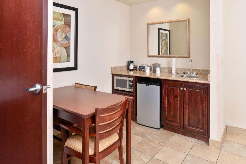 إستوديو قياسى سرير كينج, Hampton Inn & Suites Muncie