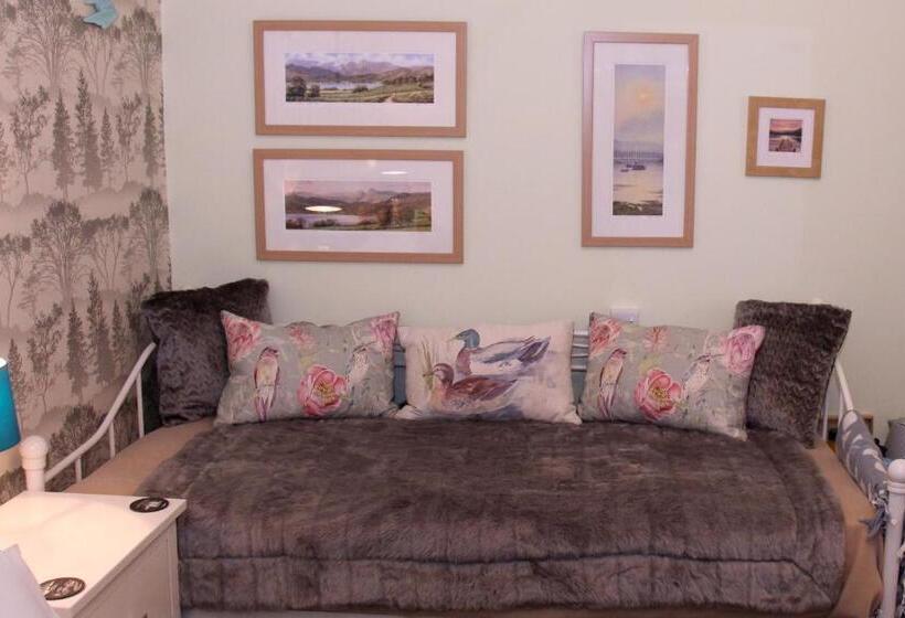 Cameră Triplă Clasică, Invergarry Room Only Guest House For Adults