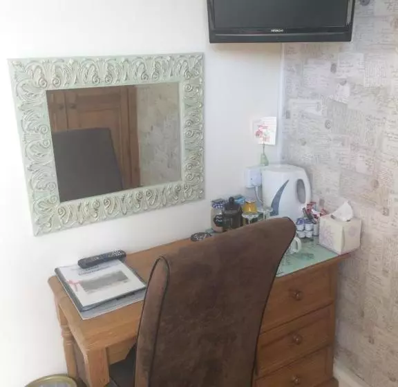 Basic-huone, Invergarry Room Only Guest House For Adults