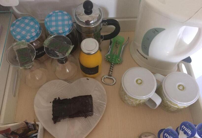 اتاق کلاسیک سه تخته, Invergarry Room Only Guest House For Adults
