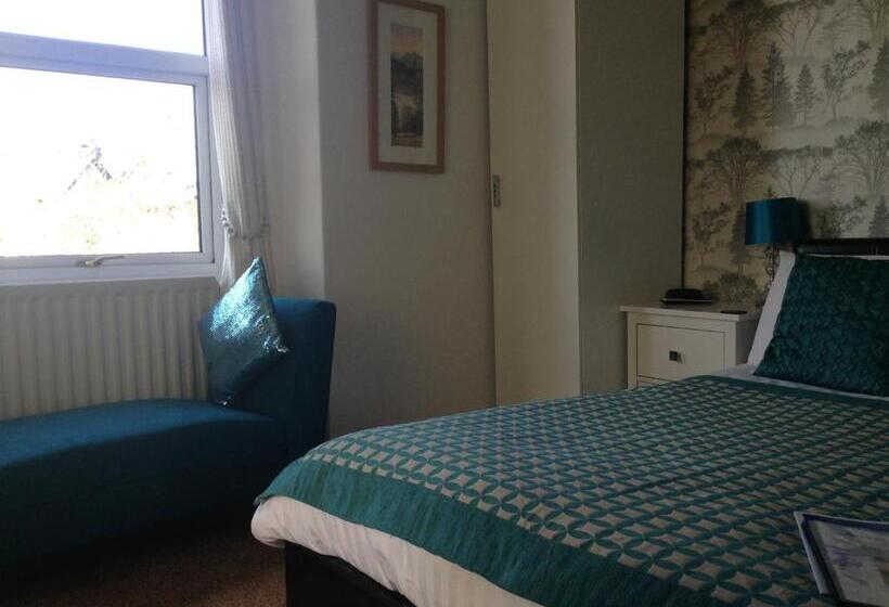 Cameră Triplă Clasică, Invergarry Room Only Guest House For Adults