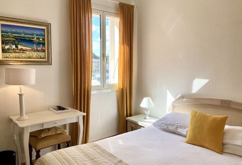 Standard Interior Room, La Caravelle