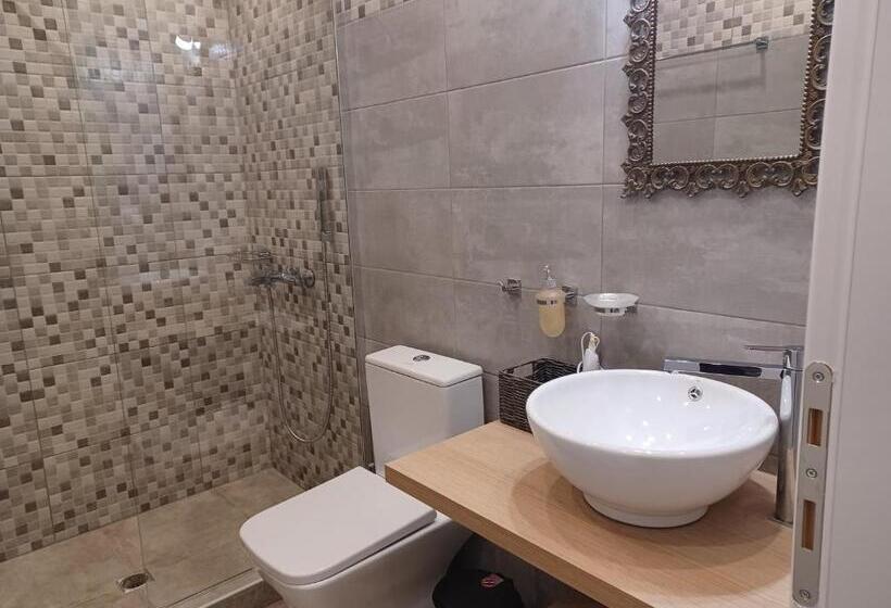 اتاق استاندارد با تراس, Levantes