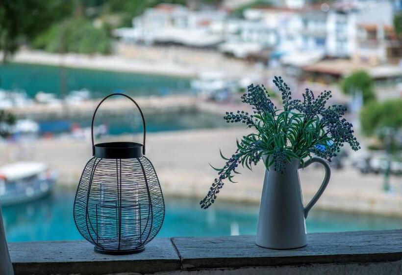 استودیو استاندارد با تراس, Levantes