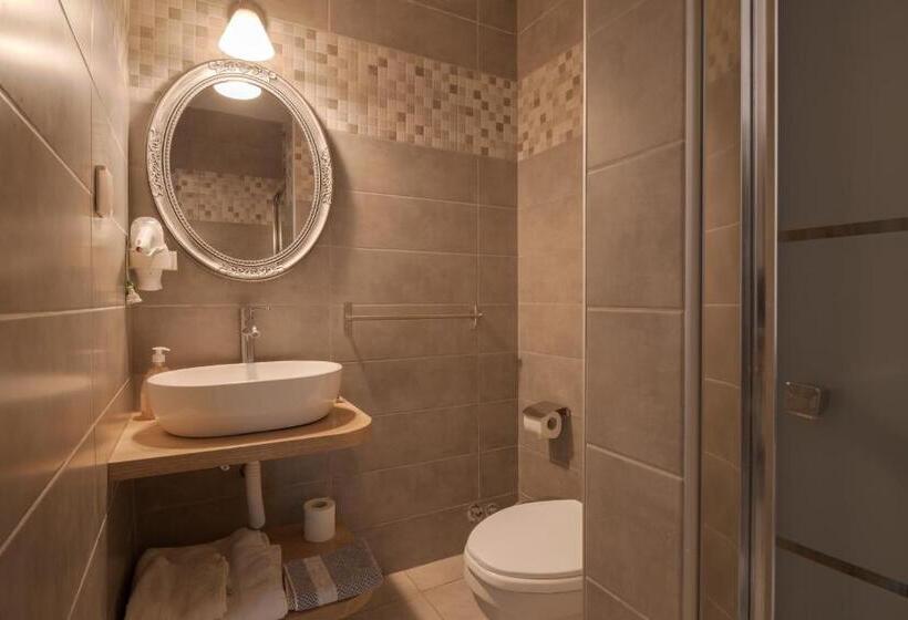 اتاق استاندارد با چشمانداز دریا, Levantes