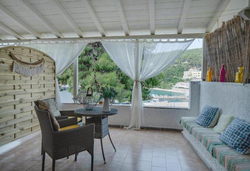 اتاق استاندارد با تراس, Levantes