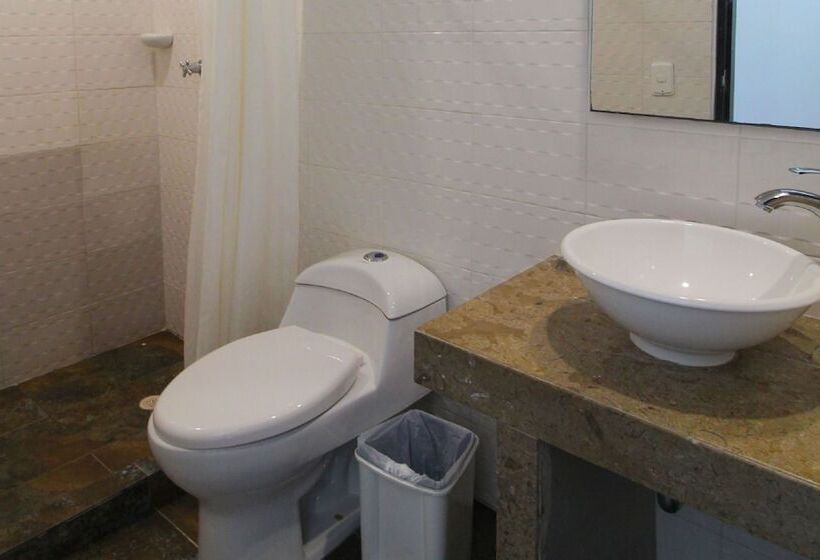 4인용 스탠다드 룸, On Vacation Tower