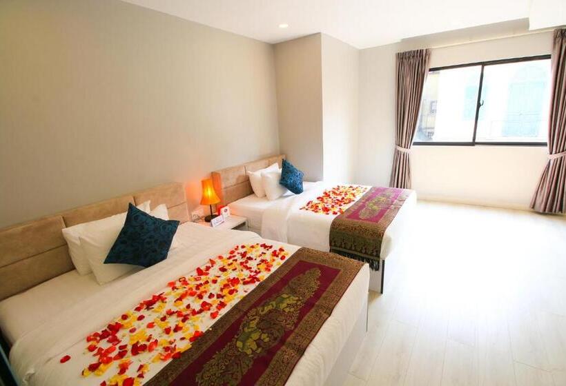 غرفة سوبيريور, Ostro