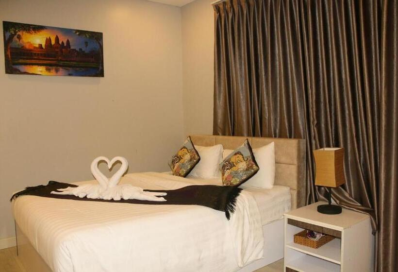 غرفة سوبيريور, Ostro