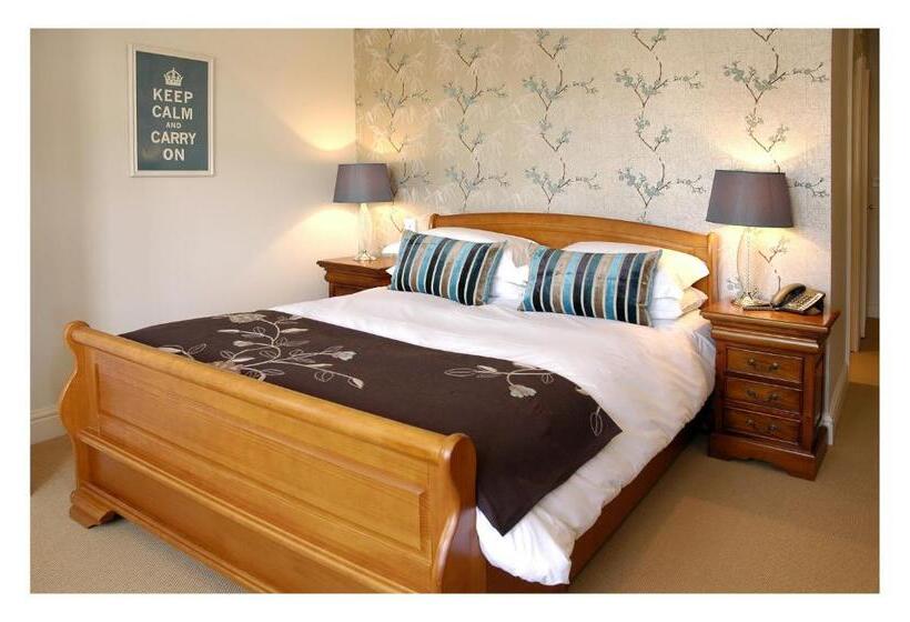 デラックスルーム, The Kings Arms