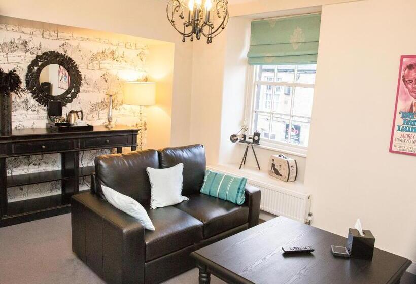 Люкс, The Manor House