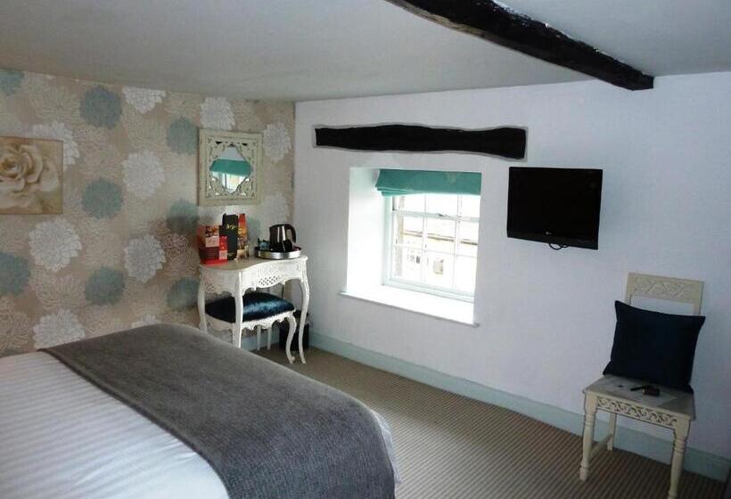 Номер Стандарт, The Manor House