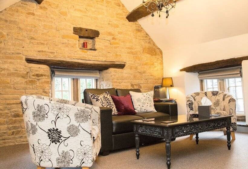 Номер Стандарт, The Manor House