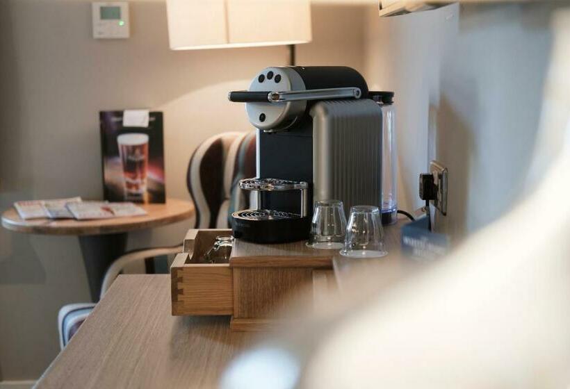 스탠다드 룸 킹사이즈 침대, The White Hart