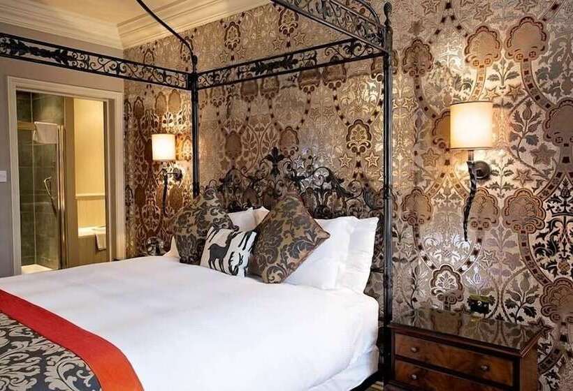 수피리어 룸, The White Hart