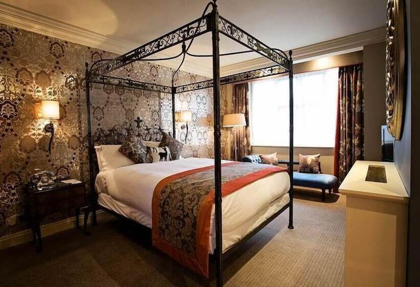 수피리어 룸, The White Hart