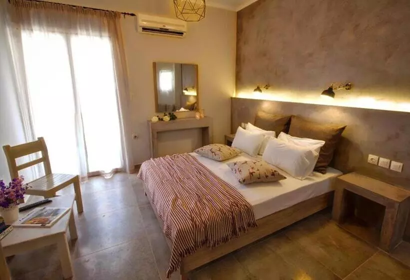 آپارتمان 1 خوابه, Two Brothers Studios & Apts