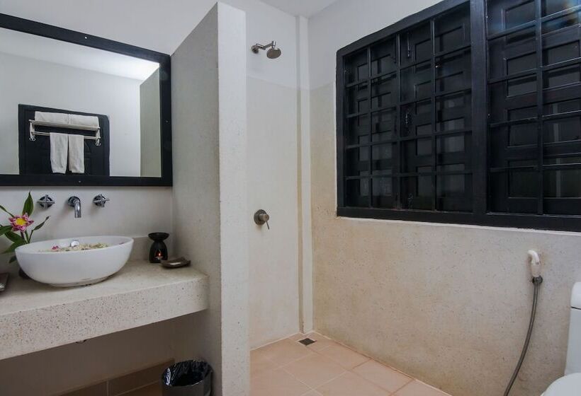 테라스 스위트, Apsara Centrepole