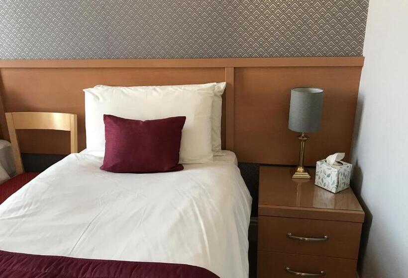 غرفة قياسية, The Bowden Lodge