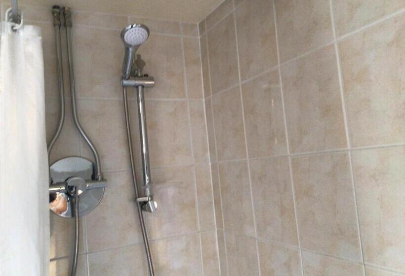 غرفة سوبيريور عائلية, The Bowden Lodge