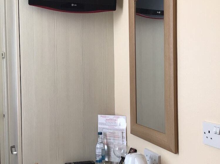 غرفة قياسية فردية, The Bowden Lodge