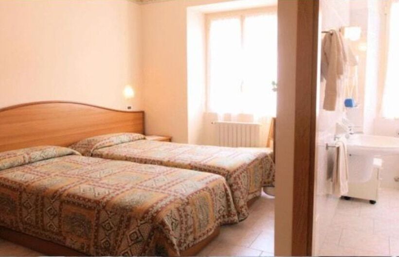 اتاق استاندارد با بالکن, Brisino
