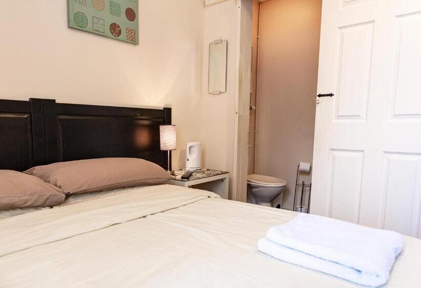 اتاق استاندارد, City Centre Guest House