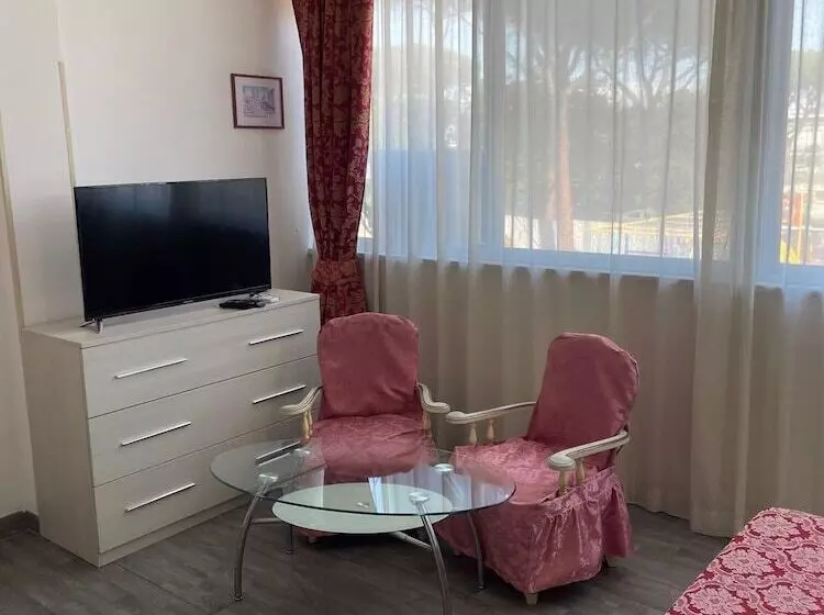 Standard Yhden Hengen Huone, Giulietta E Romeo