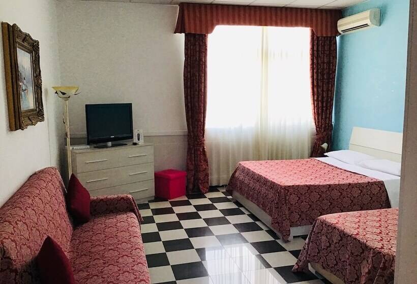 غرفة قياسية ثلاثية, Giulietta E Romeo