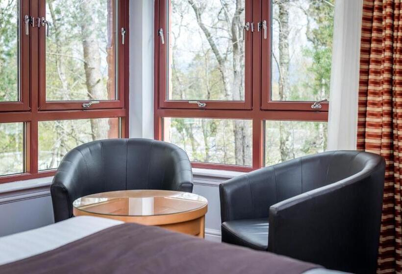 高级大房间, High Range Lodge