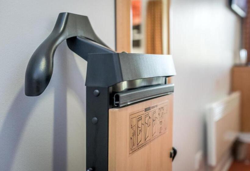 高级大房间, High Range Lodge