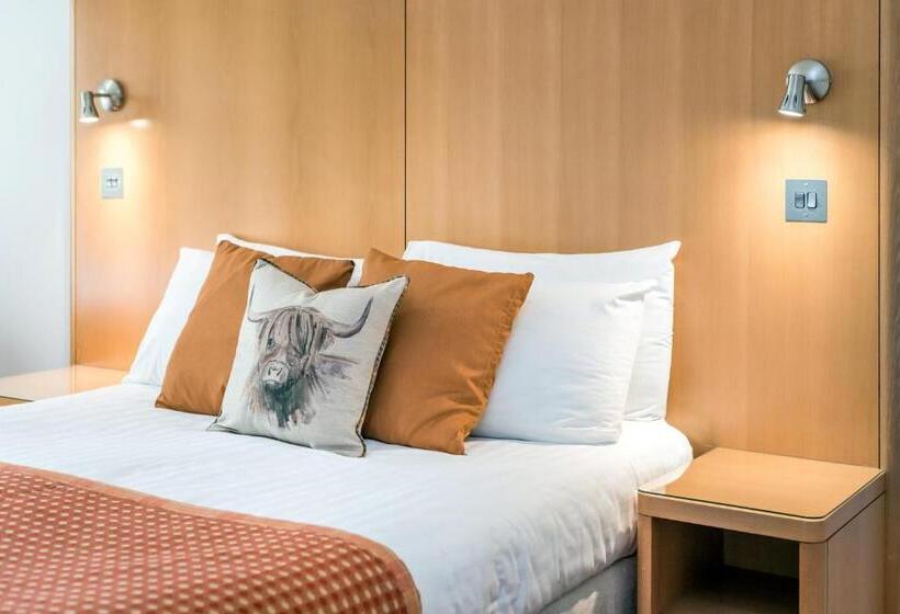 家庭间, High Range Lodge