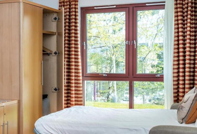 家庭间, High Range Lodge