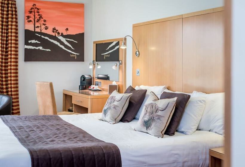 高级大房间, High Range Lodge