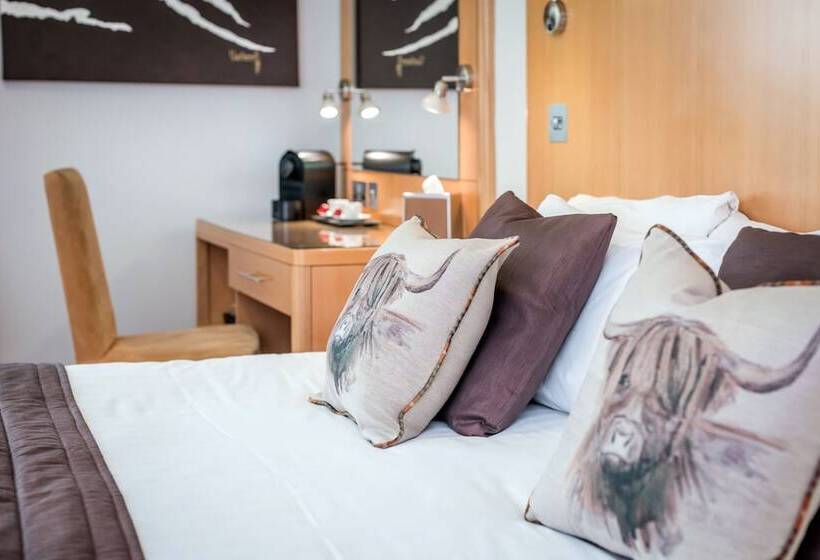 高级大房间, High Range Lodge