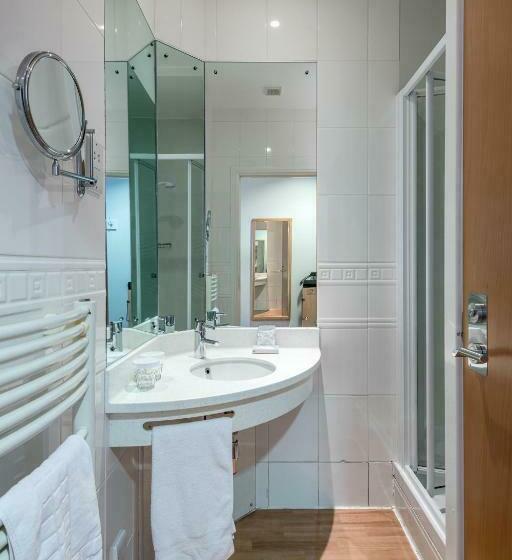 标准间, High Range Lodge