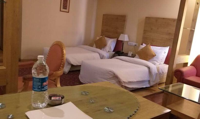 豪华房间, Kc Residency