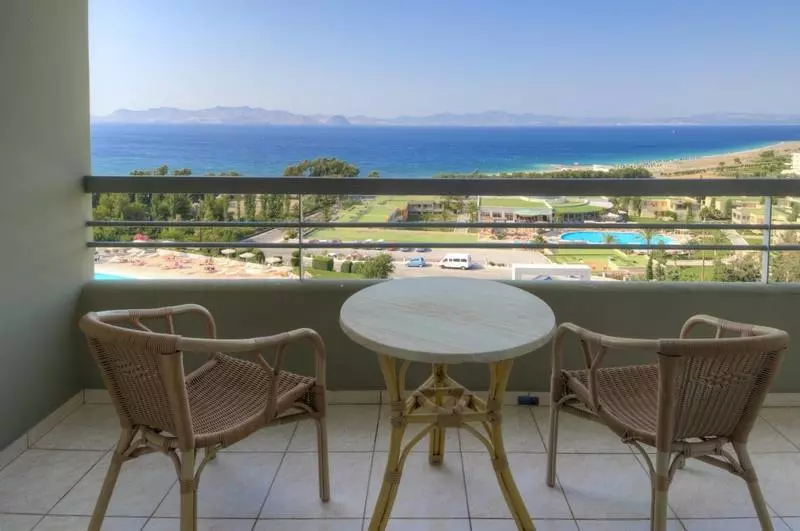 オーシャンビュージュニアスイート, Kipriotis Panorama Hotel & Suites