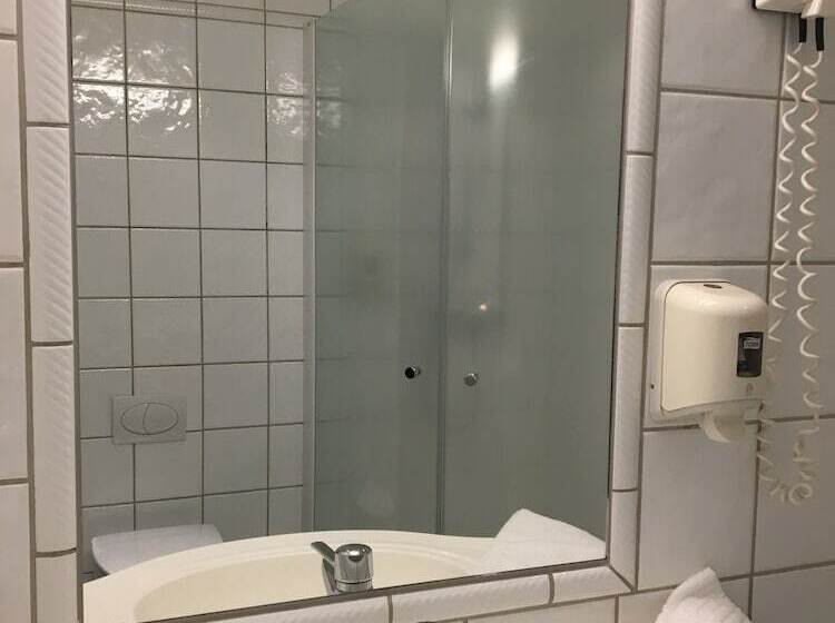 Семейный Номер, Klækken