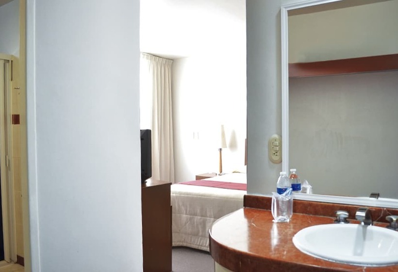 جناح جونيور, Mediterraneo Sa De Cv